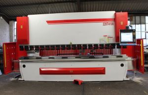 DA66T YAWEI CNC Press Brake 220T4100